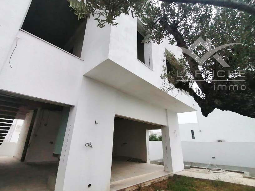 La Soukra La Soukra Vente Duplex Villa jumele en cours de finition  gammarth 1403