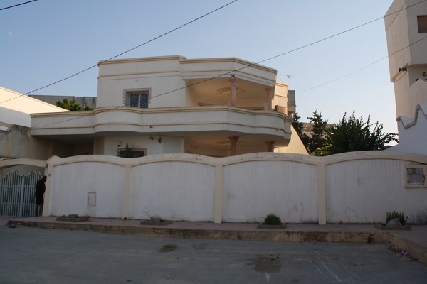 Hammam Chatt Hammam Chatt Vente Maisons Gps  villa avec piscine pied dans l'eau