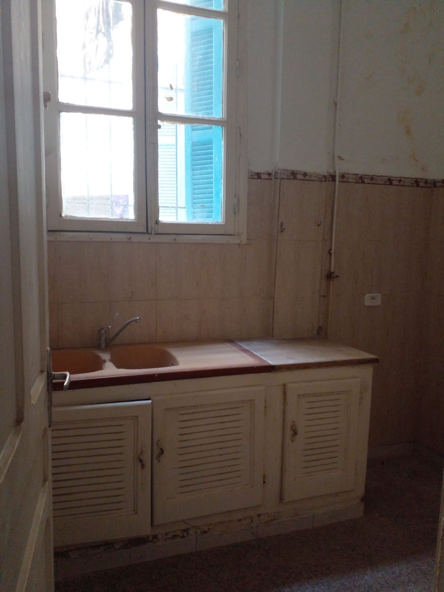 Sidi El Bechir Bab El Falla Vente Appart. 2 pices Appartement centre ville