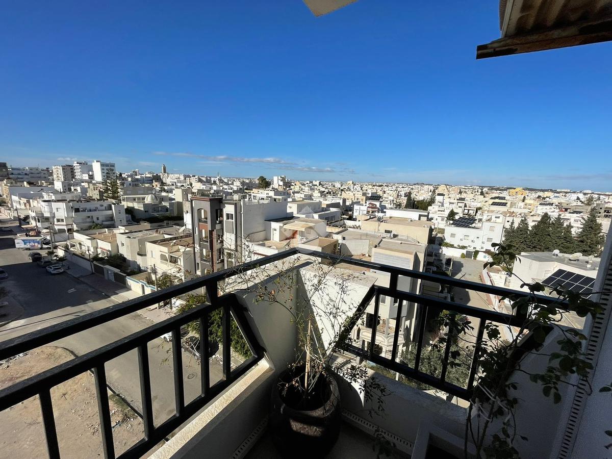 Sousse Ville Sousse Vente Appart. 3 pices S3 avec une terrasse qui offre une vue degagee