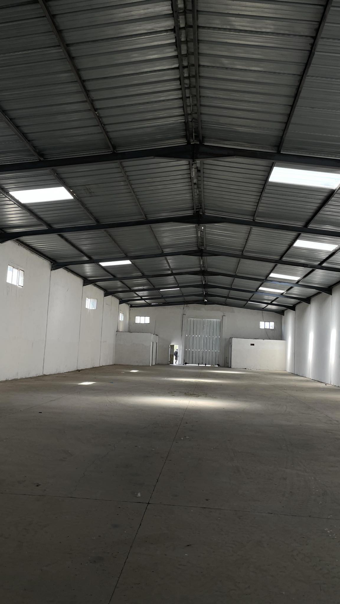 Ben Arous Ben Arous Sud Vente Surfaces 3 depots 800 m2 lun tunis sud v240503