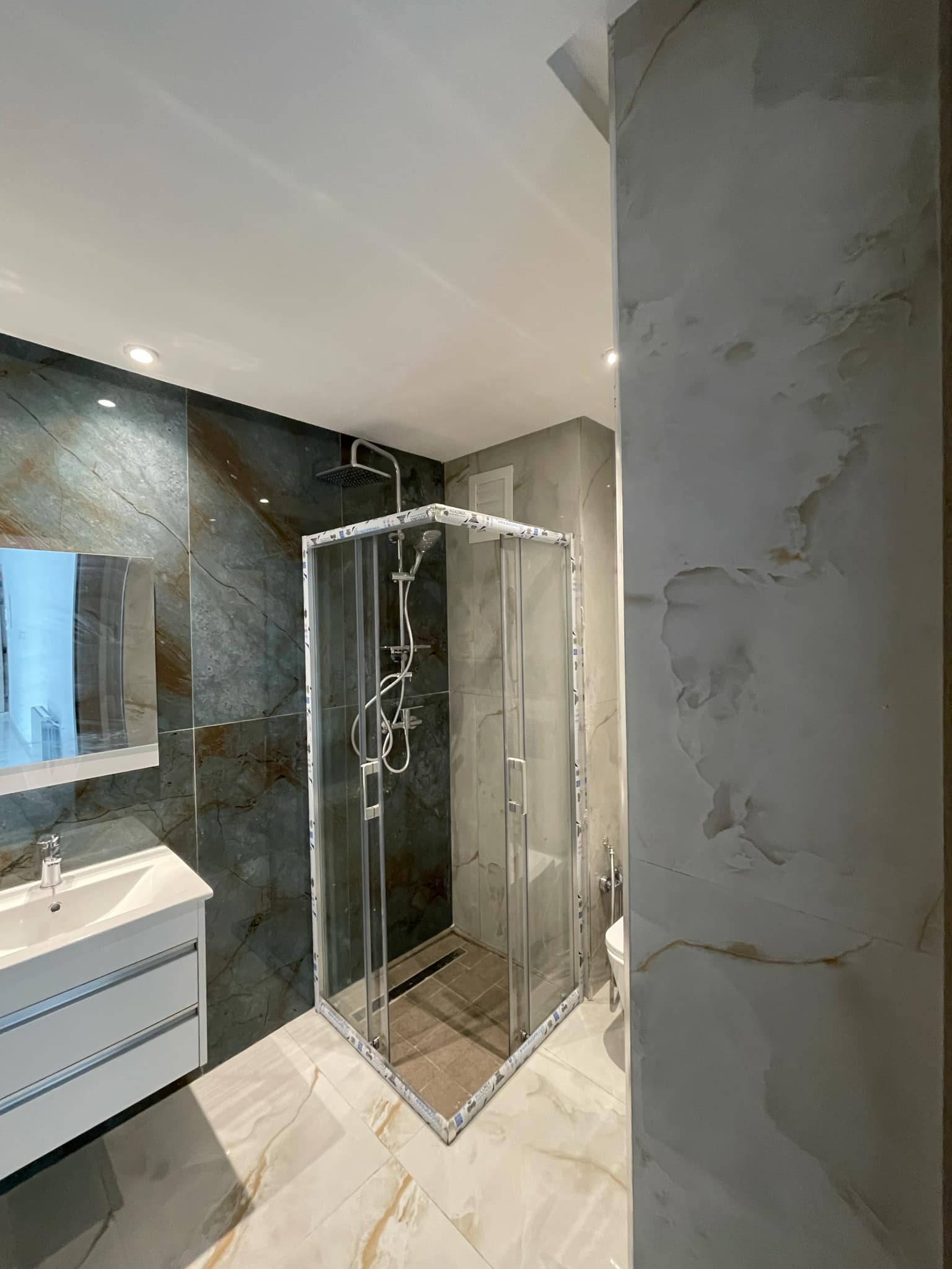 Ariana Ville Cite Ennasr 2 Vente Appart. 2 pices Appartement s plus 1  ennaser 2