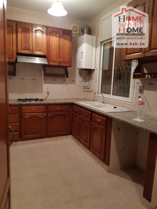 El Kram&nbsp;Le Kram&nbsp;Vente&nbsp;Appart. 4 pi�ces&nbsp;Etage de villa s3 phirouza au kram