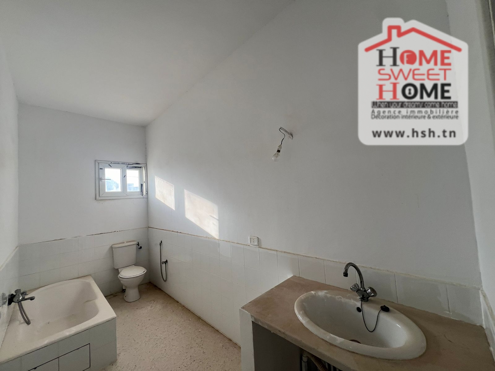 La Marsa Cite Bhar Lazreg Vente Appart. 5 pices+ Immeuble temui  bhar lazreg la marsa