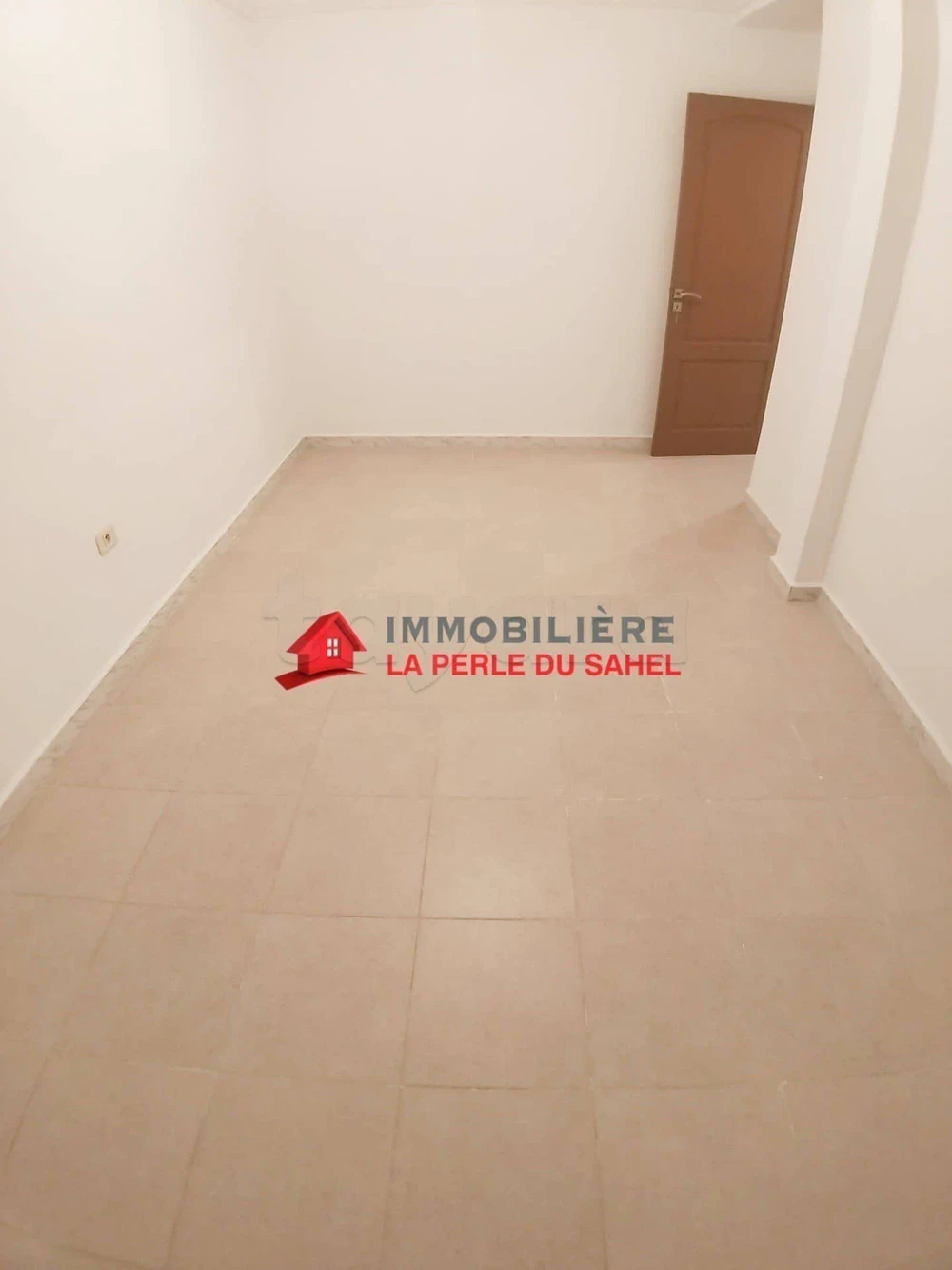 Kalaa Essghira Cite El Manezeh Vente Appart. 2 pices Jolie villa