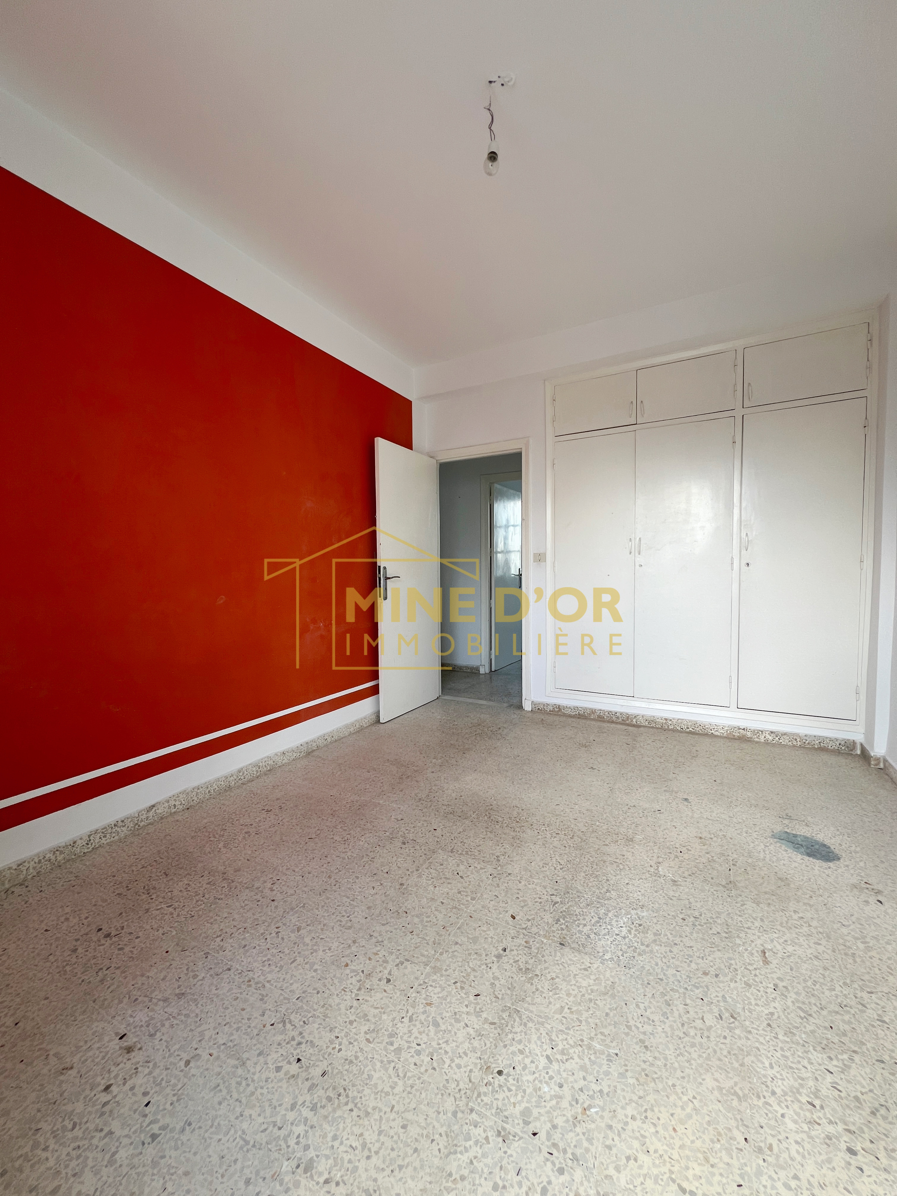 Cite El Khadra Cite Oplympique Vente Appart. 3 pices Appartement s2 a la cite olympique menzah