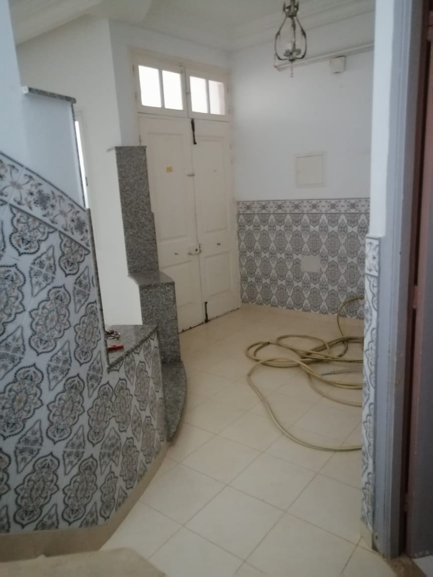 Dar Chaabane Elfehri Cite Barnoussa Vente Appart. 4 pices Maison style americain