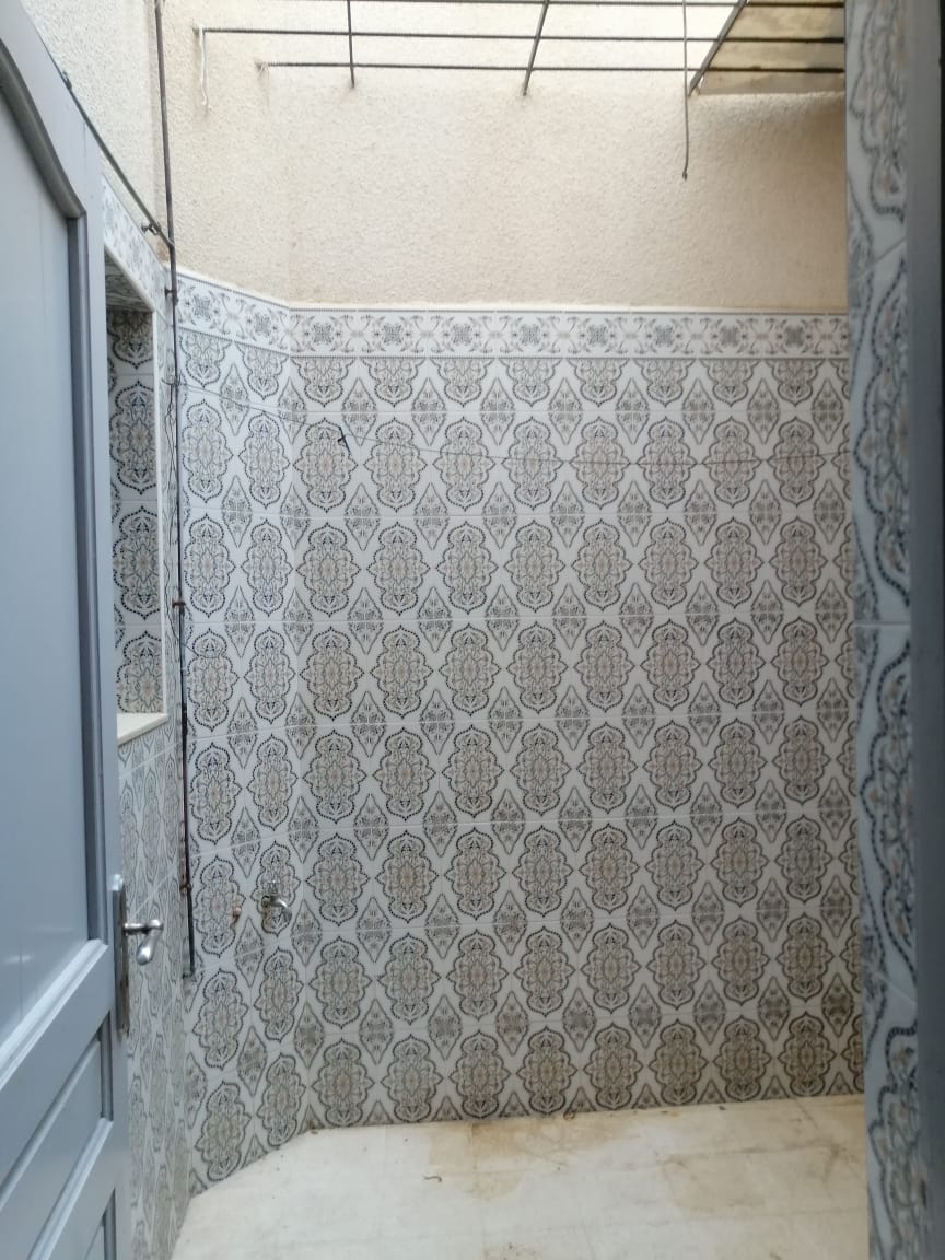 Dar Chaabane Elfehri Cite Barnoussa Vente Appart. 4 pices Maison style americain