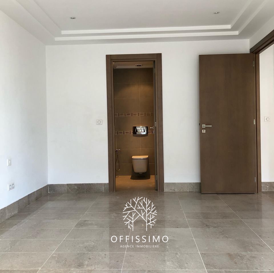 La Marsa&nbsp;Berge Du Lac&nbsp;Vente&nbsp;Appart. 2 pi�ces&nbsp;S2 haut standing appartement 500m du lac