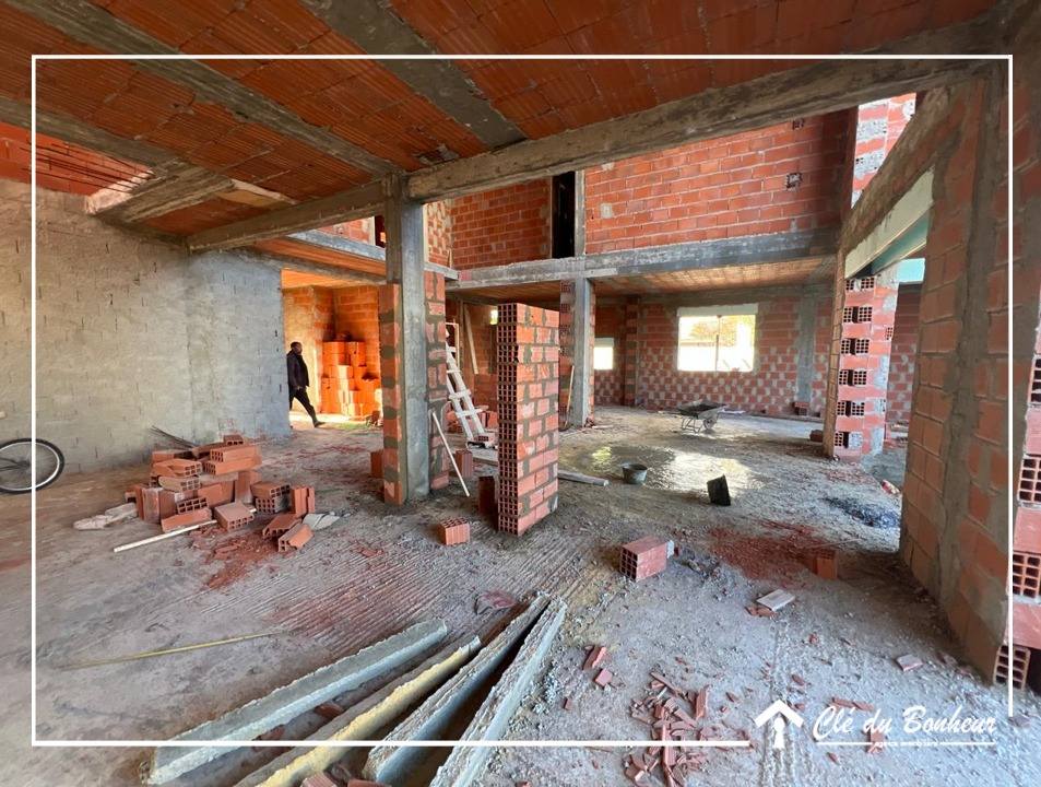 La Soukra Chotrana 3 Vente Maisons Villa inacheve  chotrana 3