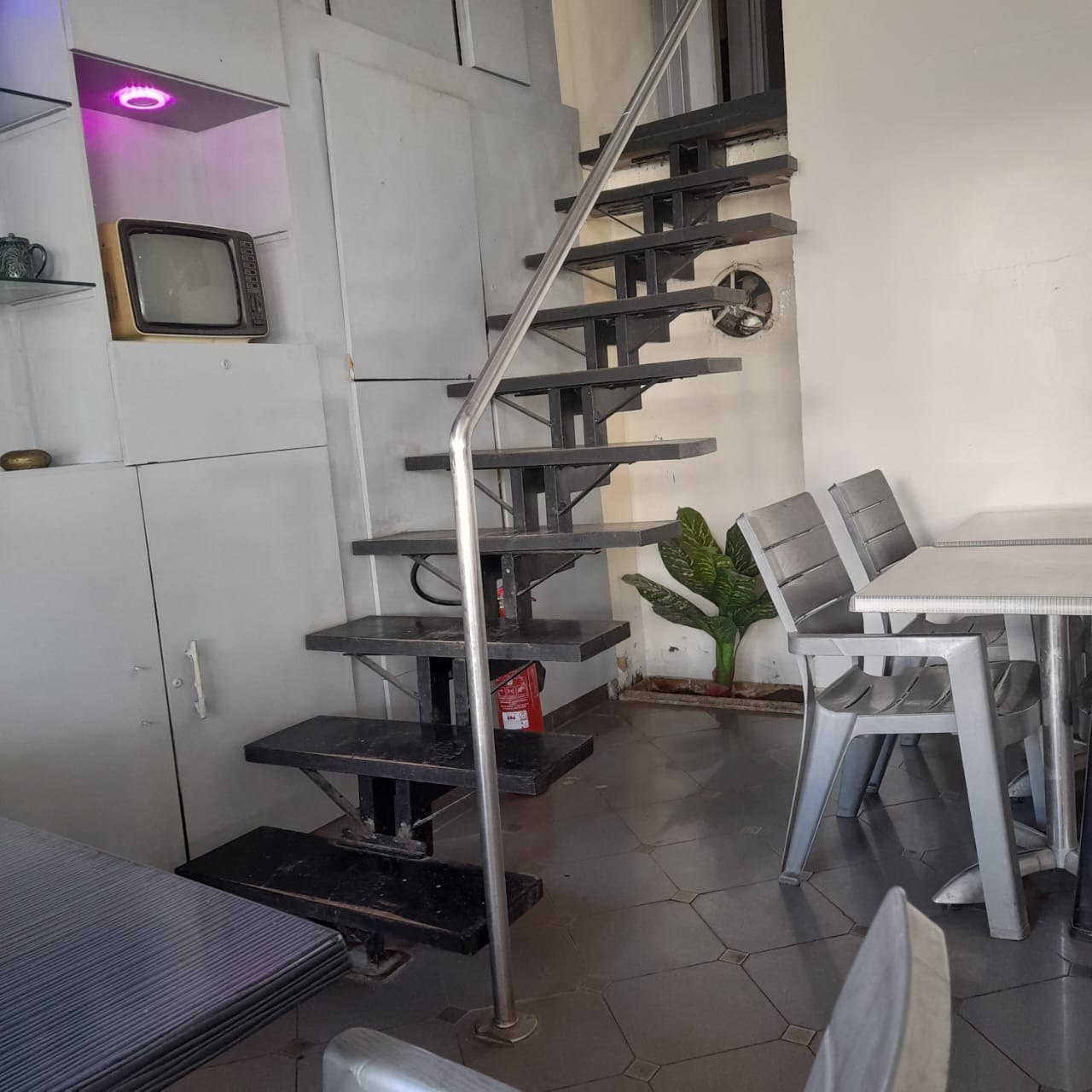 Cite El Khadra El Charguia Vente Autre Fonds de commerce  resto caf  charguia 1 tunis