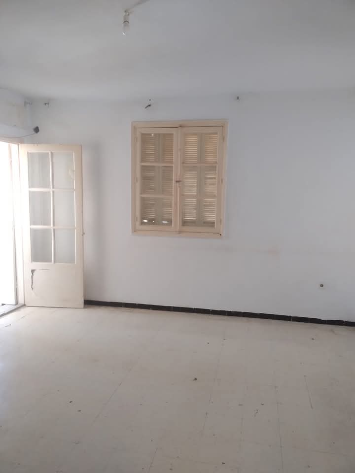 El Mourouj El Mourouj Vente Appart. 3 pices Vaste appart salon et deux chambres mj1
