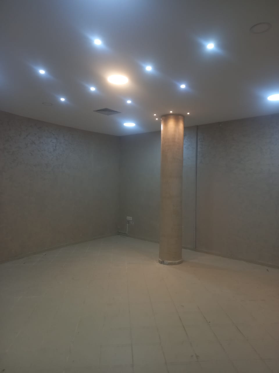 Cite El Khadra Zone urbaine nord Vente Surfaces Local commercial zone urbaine