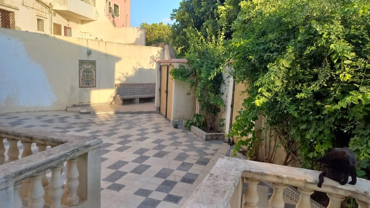 El Mourouj El Mourouj Vente Maisons Trs belle villa sur la route principale