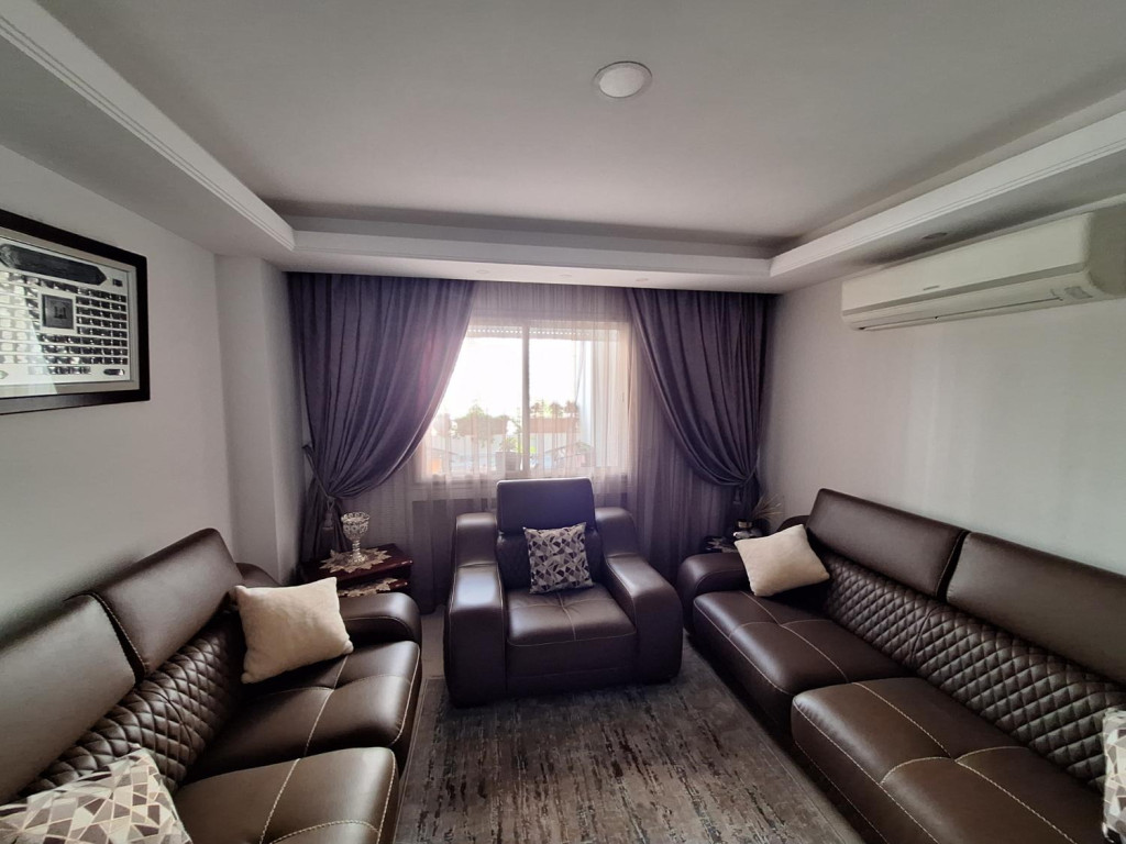 El Mourouj Cite El Mourouj 3 Bis Vente Appart. 5 pices+ Deux appartements  1er tage