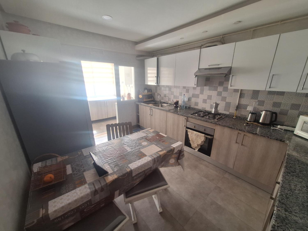 El Mourouj Cite El Mourouj 3 Bis Vente Appart. 5 pices+ Deux appartements  1er tage