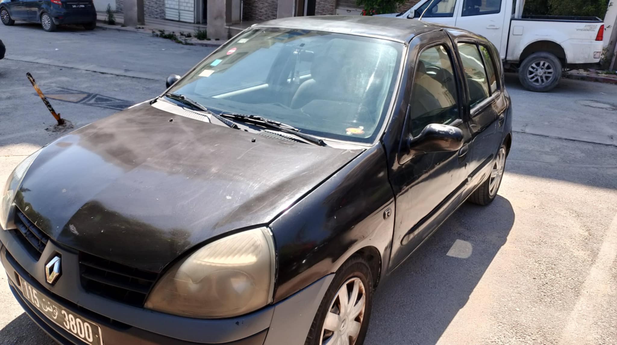 El Omrane Superieur El Omrane Superieur Renault Clio Belle clo noir