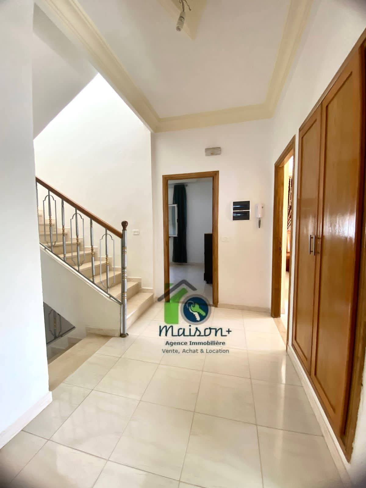 El Mourouj El Mourouj Vente Duplex Trs belle villa zone villa