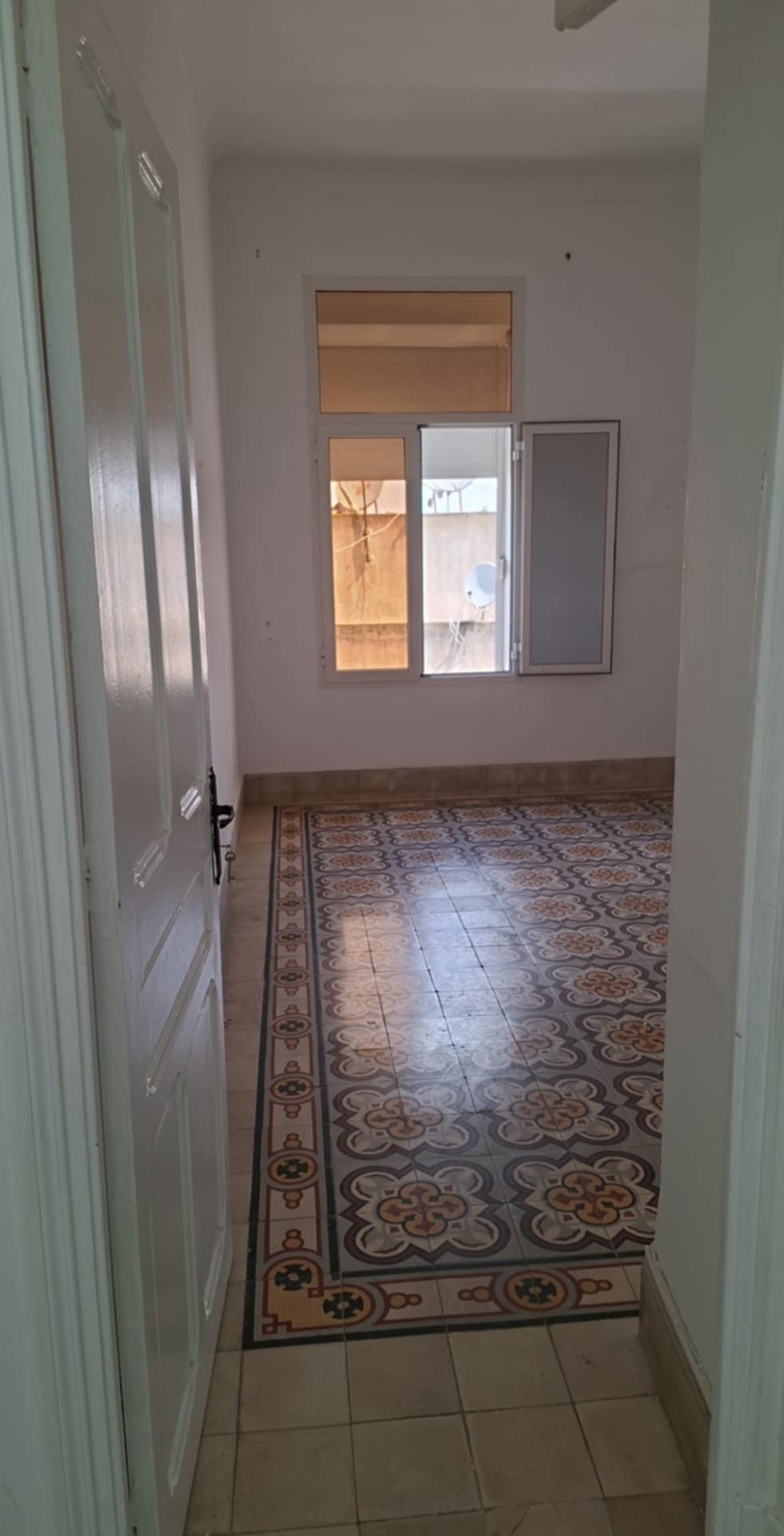Bab Bhar Habib Thameur Vente Appart. 5 pices+ Un appartement s4
