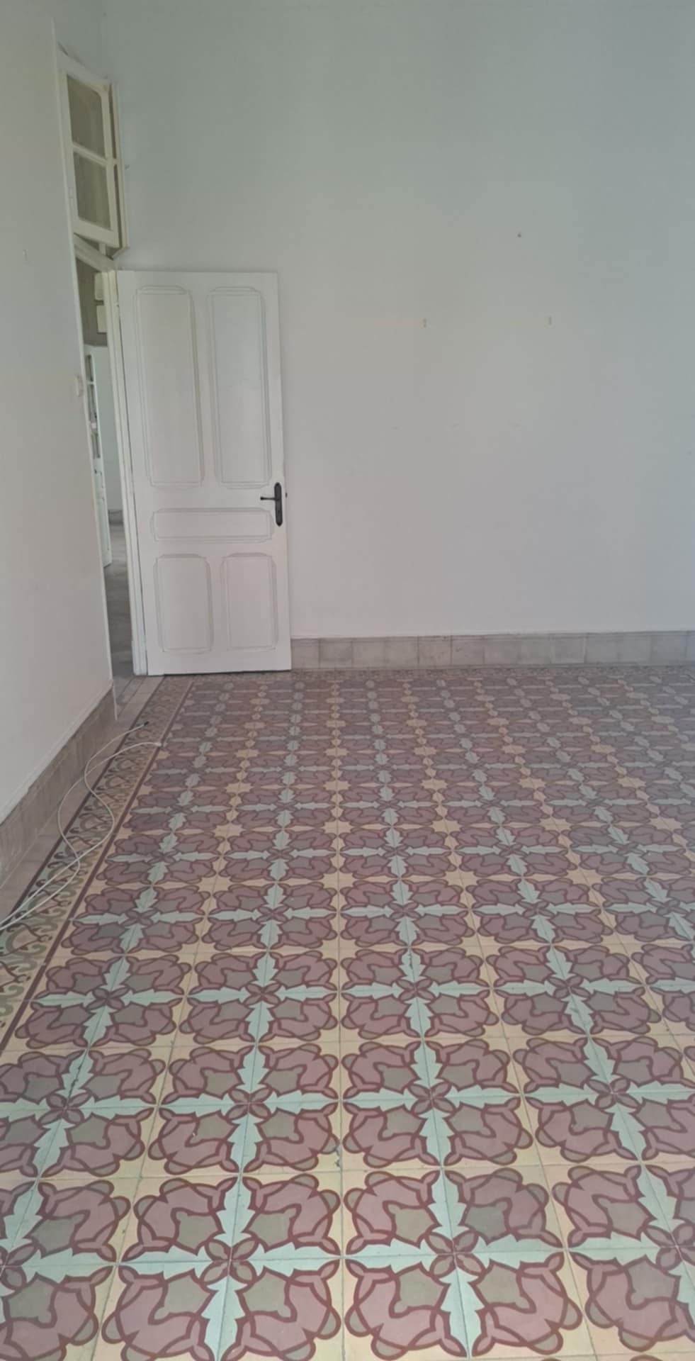 Bab Bhar Habib Thameur Vente Appart. 5 pices+ Un appartement s4