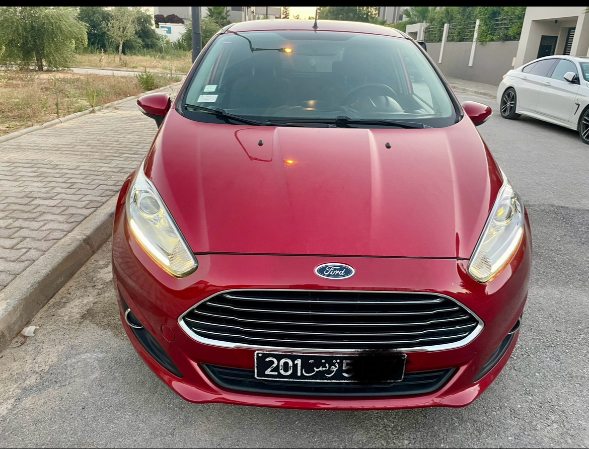 La Soukra Chotrana 3 Ford Fiesta Ford fiesta titanium essence  premire main