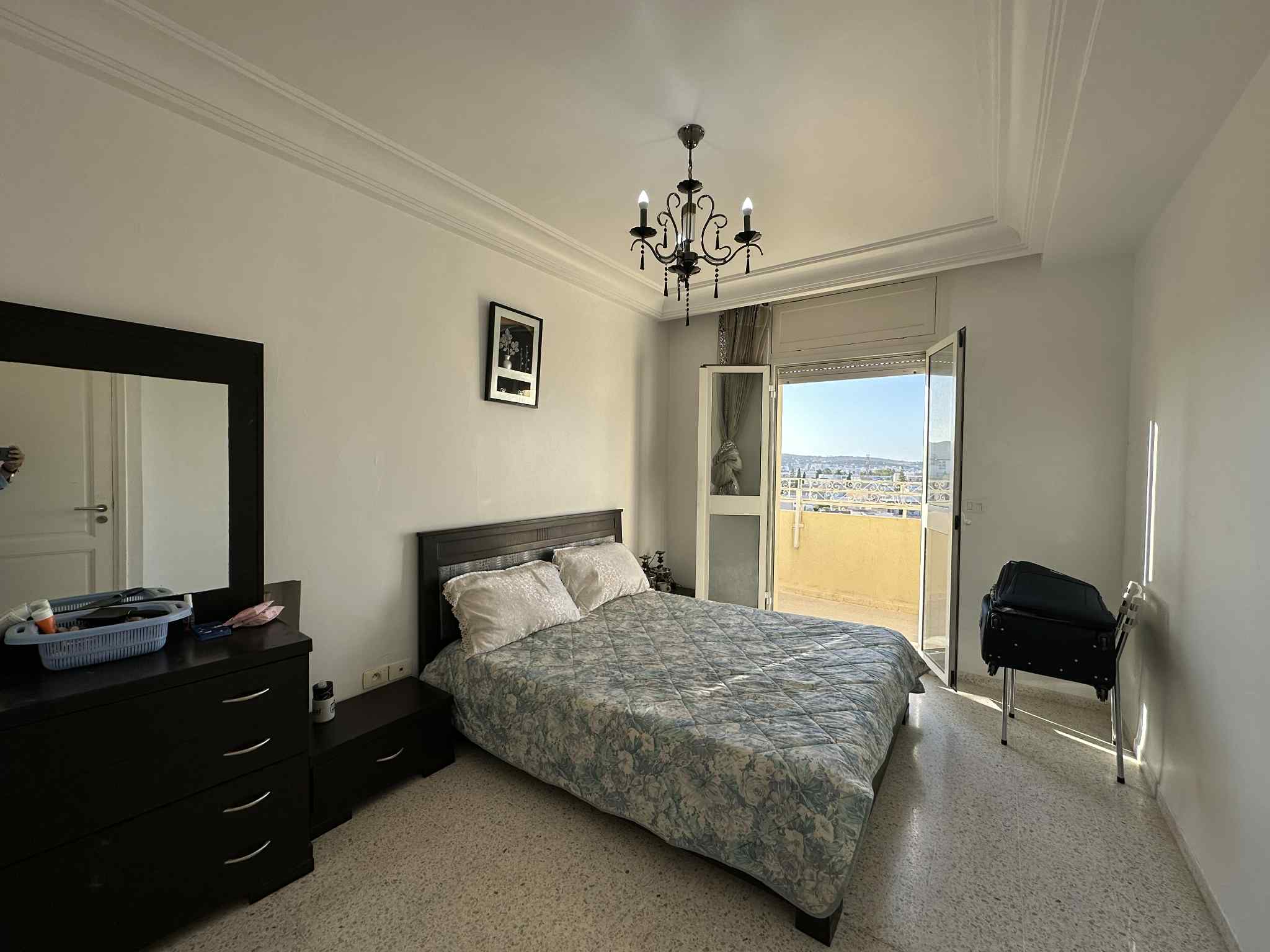 Ariana Ville Ariana Vente Appart. 5 pices+ Appart s4 avec terrasse  enkhilet