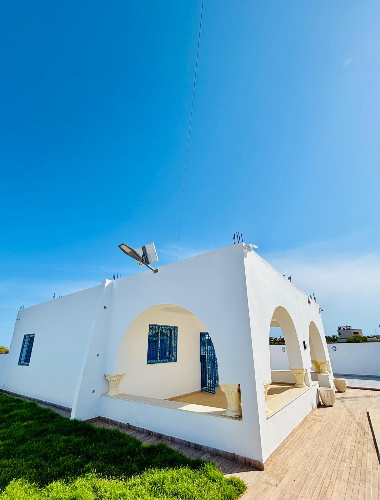 Kelibia Kerkouane Vente Maisons Luxueuse villa avec piscine a plage kerkouane