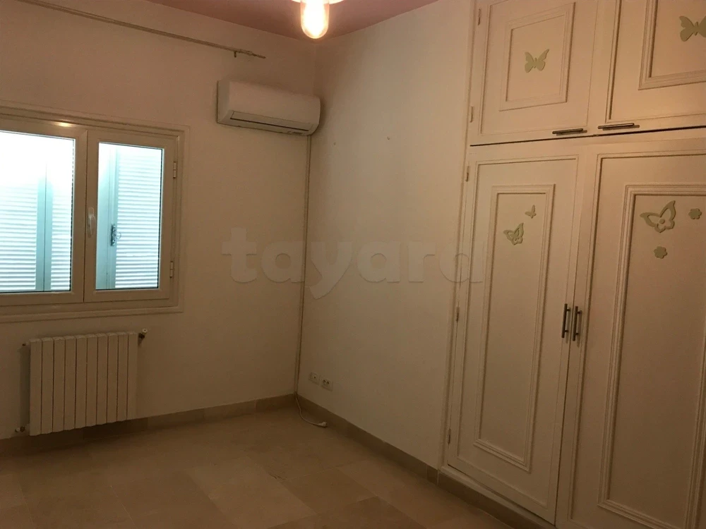 Ariana Ville El Menzah 6 Vente Maisons Duplex uv4 menzah 6