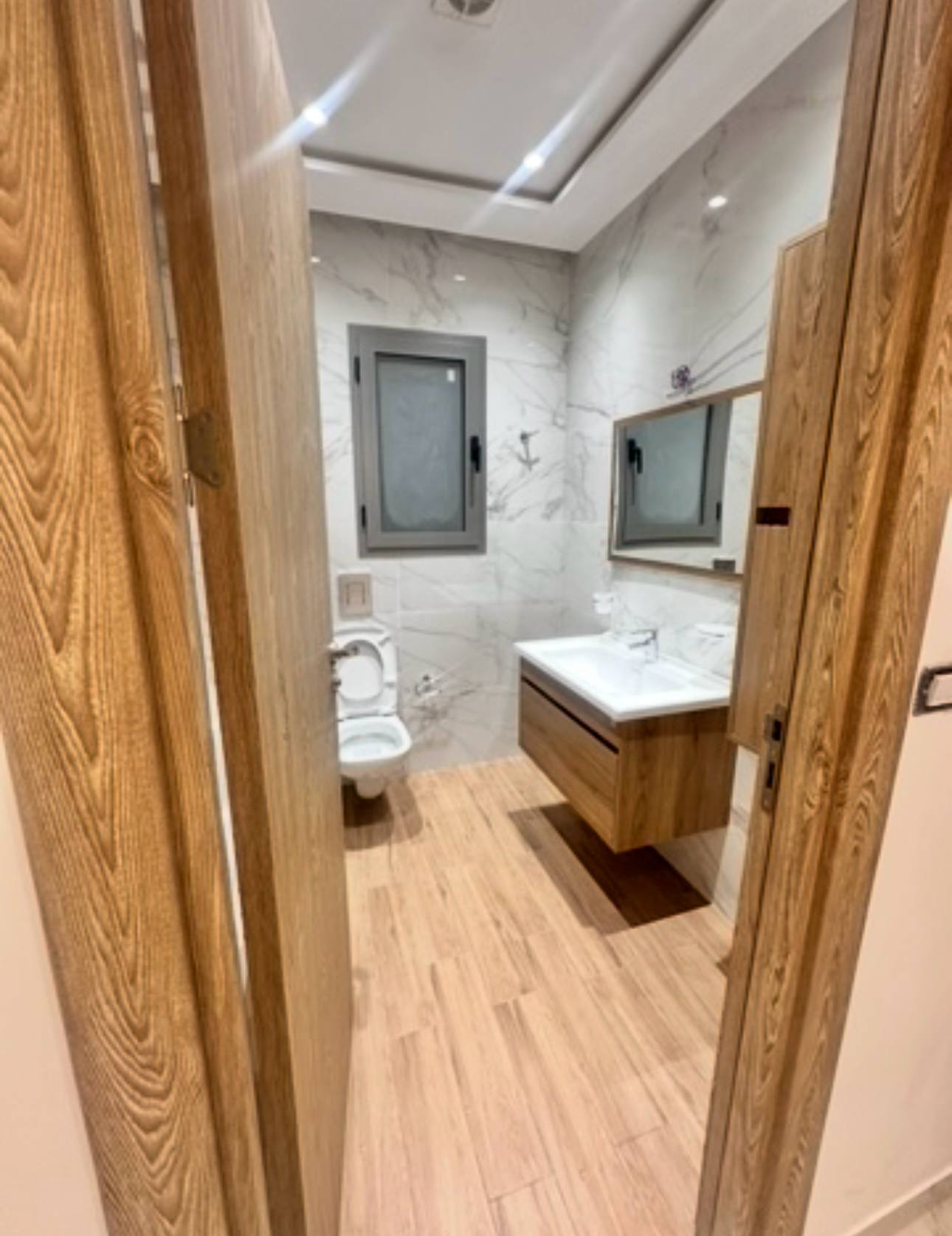 La Marsa Cite El Moez Location Appart. 4 pices 2 tage de villa s3 entre indpendante a la marsa