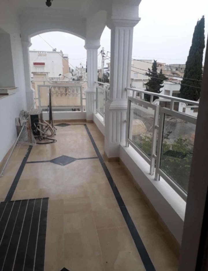 Ezzahra Ezzahra Vente Maisons Ezzahra lyce vnt villa 400m2