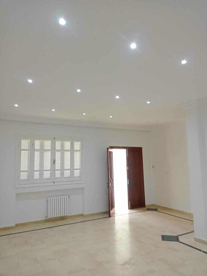 Ezzahra Ezzahra Vente Maisons Ezzahra lyce vnt villa 400m2