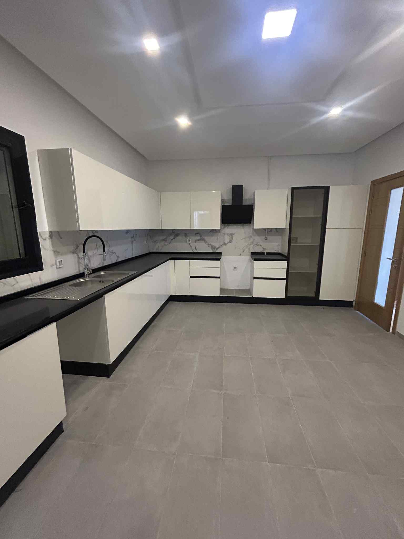 Ain Zaghouan&nbsp;Jardins de Carthage&nbsp;Vente&nbsp;Appart. 5 pi�ces+&nbsp;Penthouse de prestige au jardins de carthage