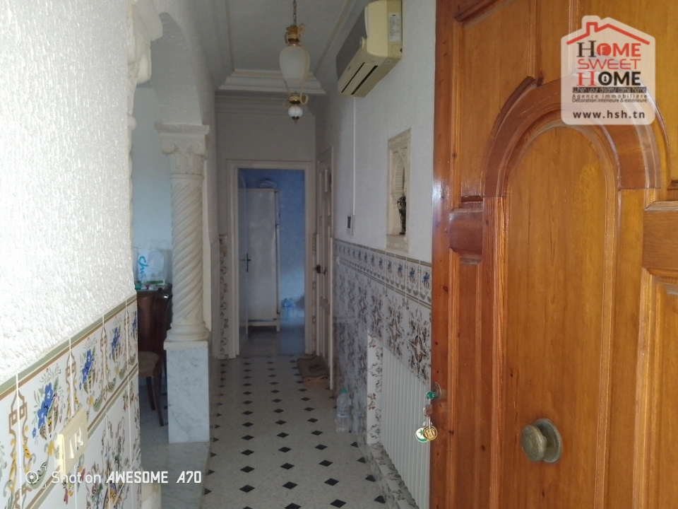 La Marsa Gammart Vente Appart. 3 pices Etage de villa dariane  gammarth village