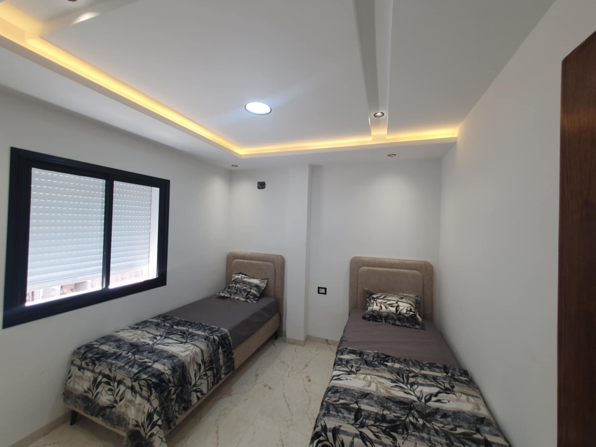 Hammam El Ghezaz Ezzahra Vente Appart. 2 pices Des appartement 2me position  ezzahra kelibia