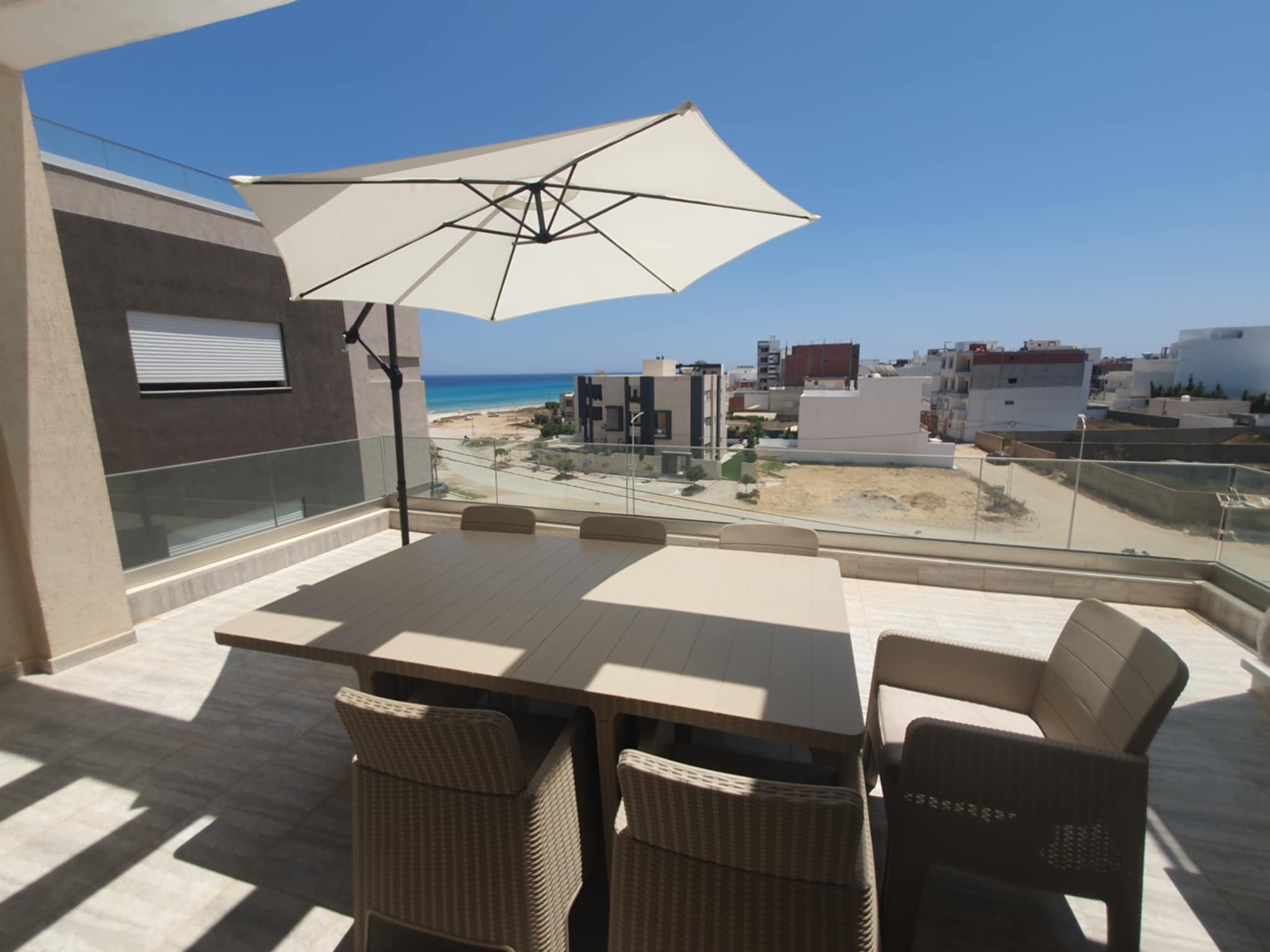 Hammam El Ghezaz&nbsp;Ezzahra&nbsp;Vente&nbsp;Appart. 2 pi�ces&nbsp;Deux appa pr�s de la plage de ezzahra kelibia