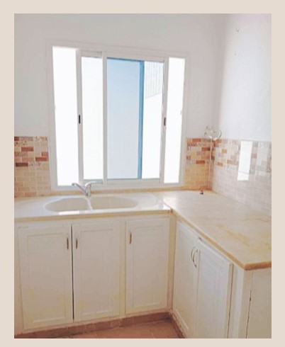 Ezzouhour (Tunis) Ezzouhour 4 Vente Maisons Immeuble rez de chausse et 2 tages