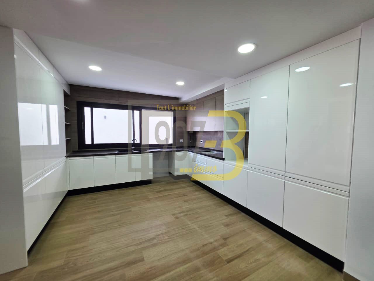 Ariana Ville&nbsp;Cite Ennasr 2&nbsp;Vente&nbsp;Maisons&nbsp;Villa de luxe � ennasr 2