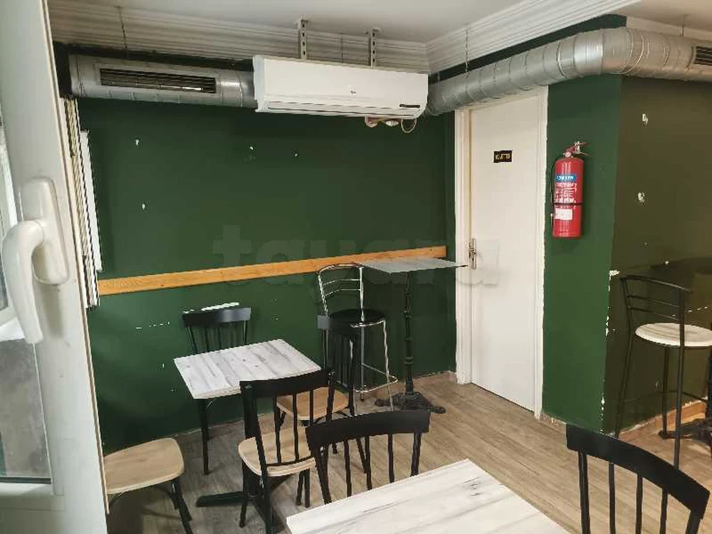Ariana Ville El Menzah 8 Vente Surfaces Fond de commerce cafeteria
