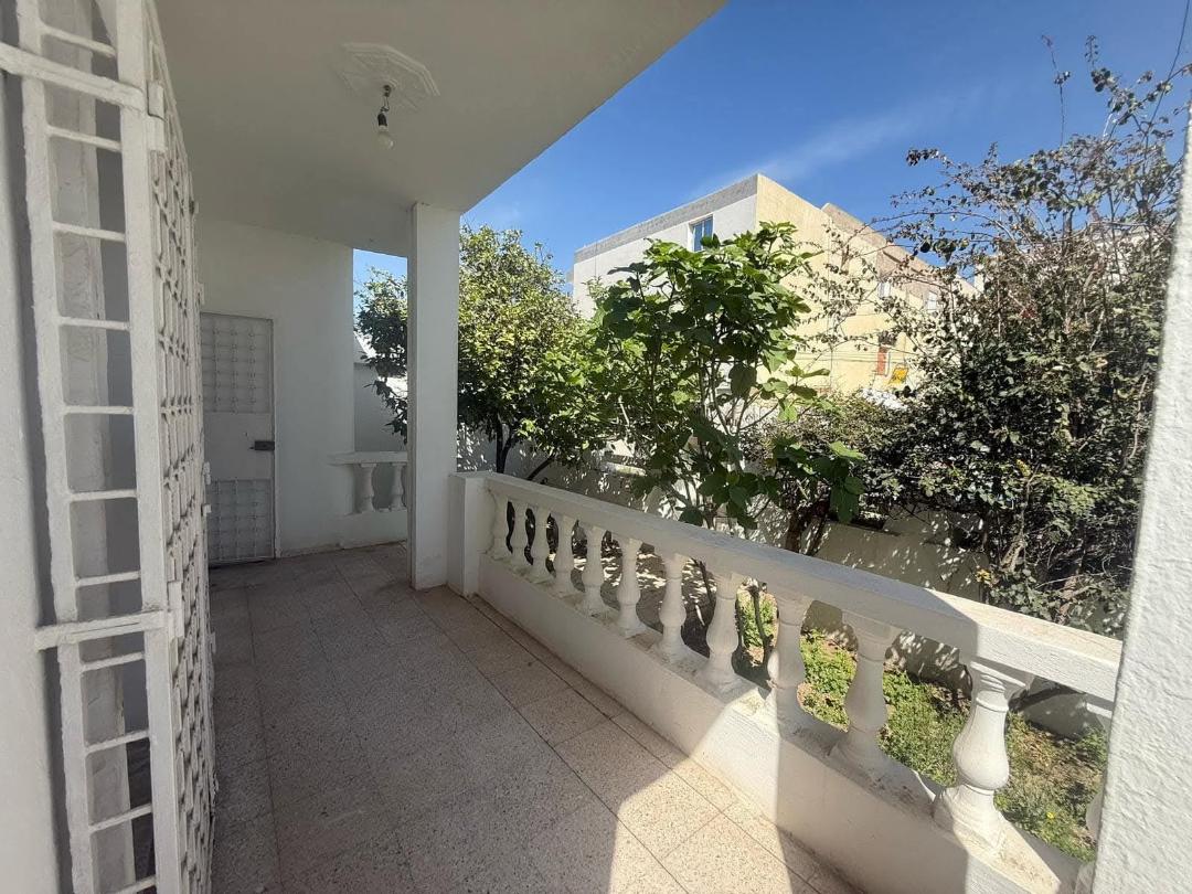 El Mourouj El Mourouj Vente Maisons Spacieuse villa