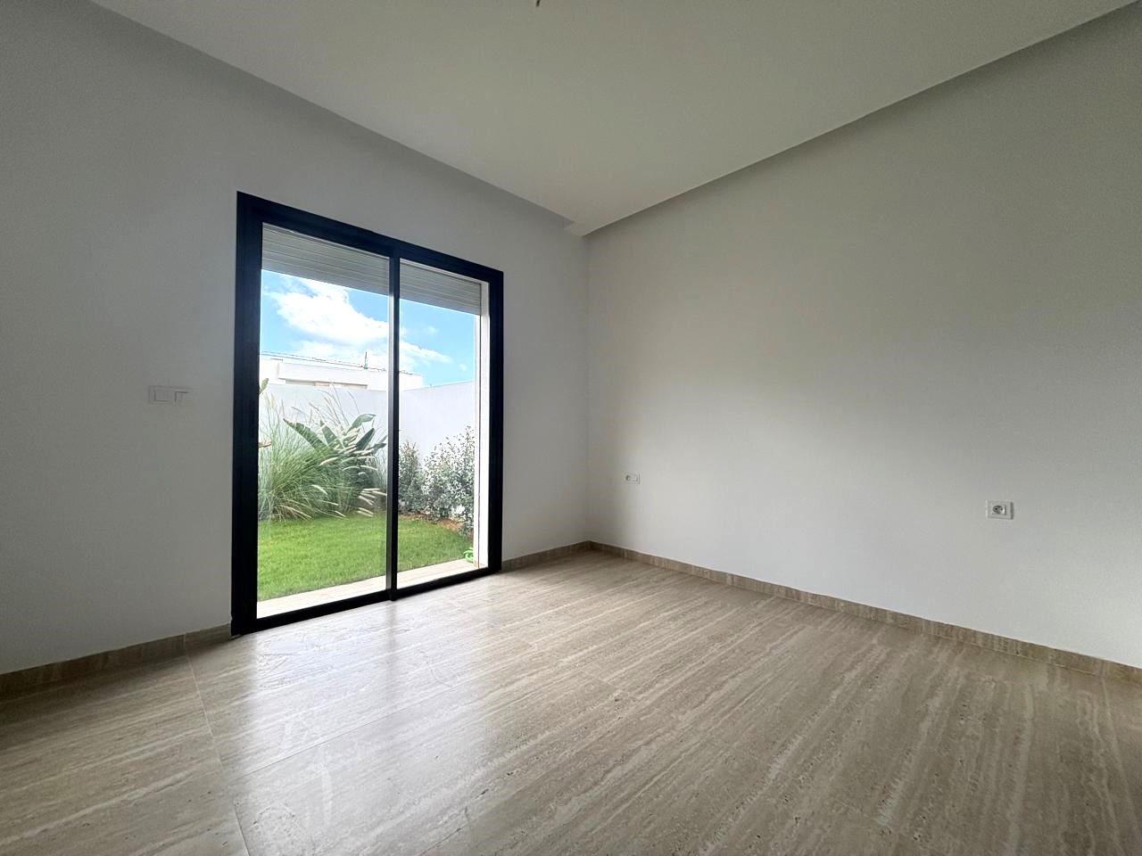 La Soukra Chotrana 1 Vente Appart. 4 pices Appt s3 neuf avec jardin  chotrana 1