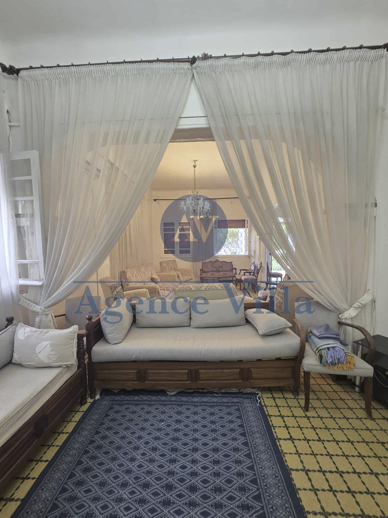 La Marsa Marsa Safsaf Vente Maisons Une villa sur deux niveaux  la marsa