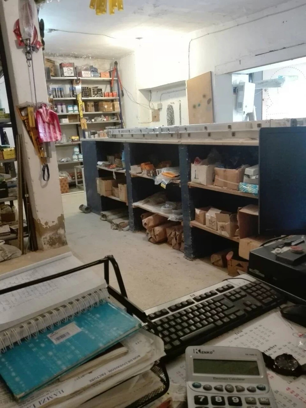 Raoued Cite Ennkhilet Vente Surfaces Quincaillerie