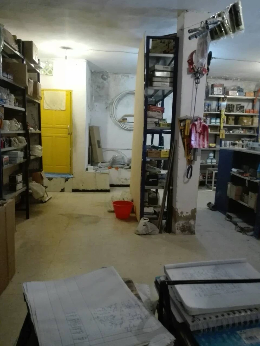 Raoued Cite Ennkhilet Vente Surfaces Quincaillerie