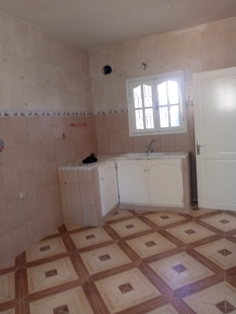 Jebel Jelloud&nbsp;Cite Thameur&nbsp;Vente&nbsp;Maisons&nbsp;Maison avec 2 appartements