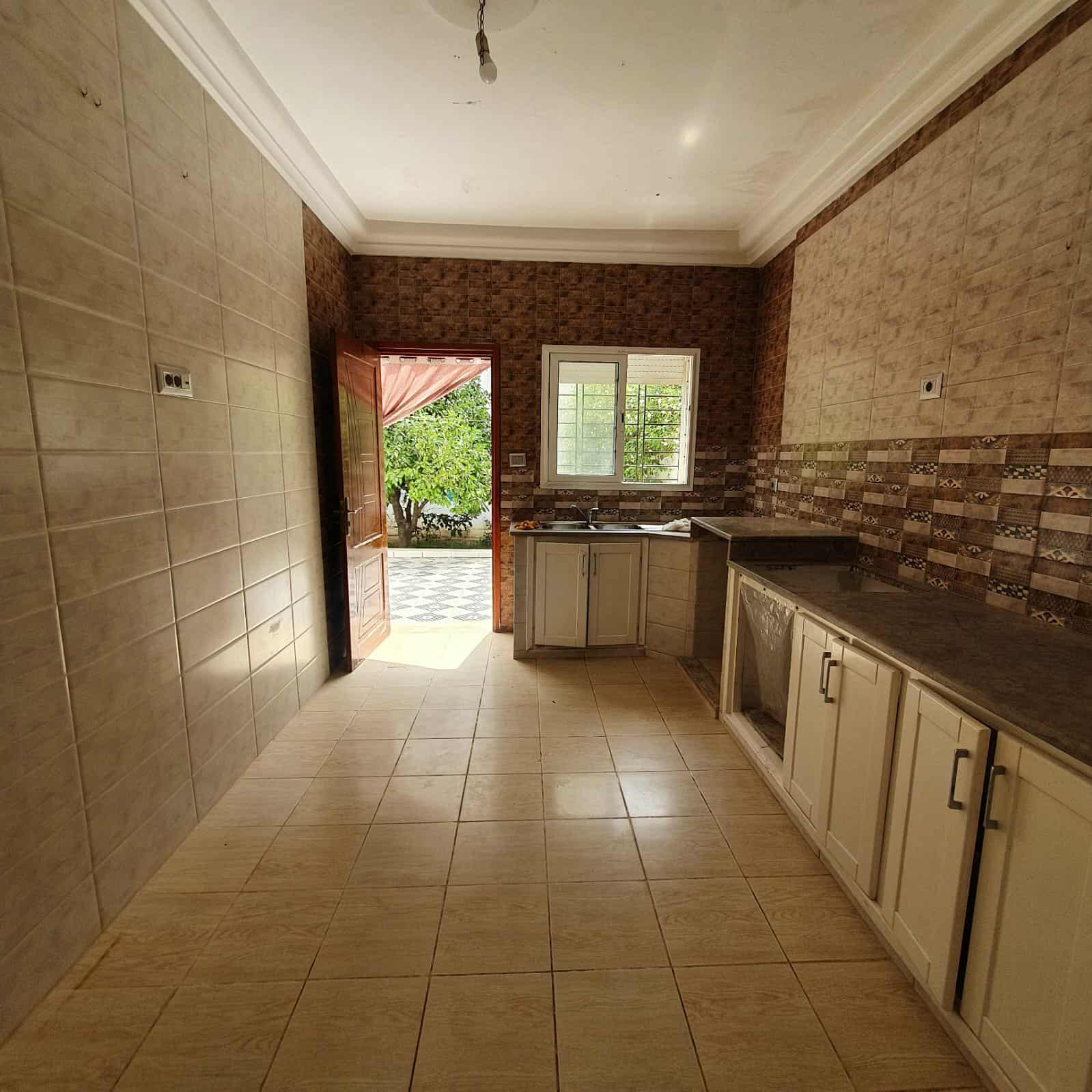 Menzel Temime Menzel Temime Vente Maisons Belle maison au rez de chausse avec jardin