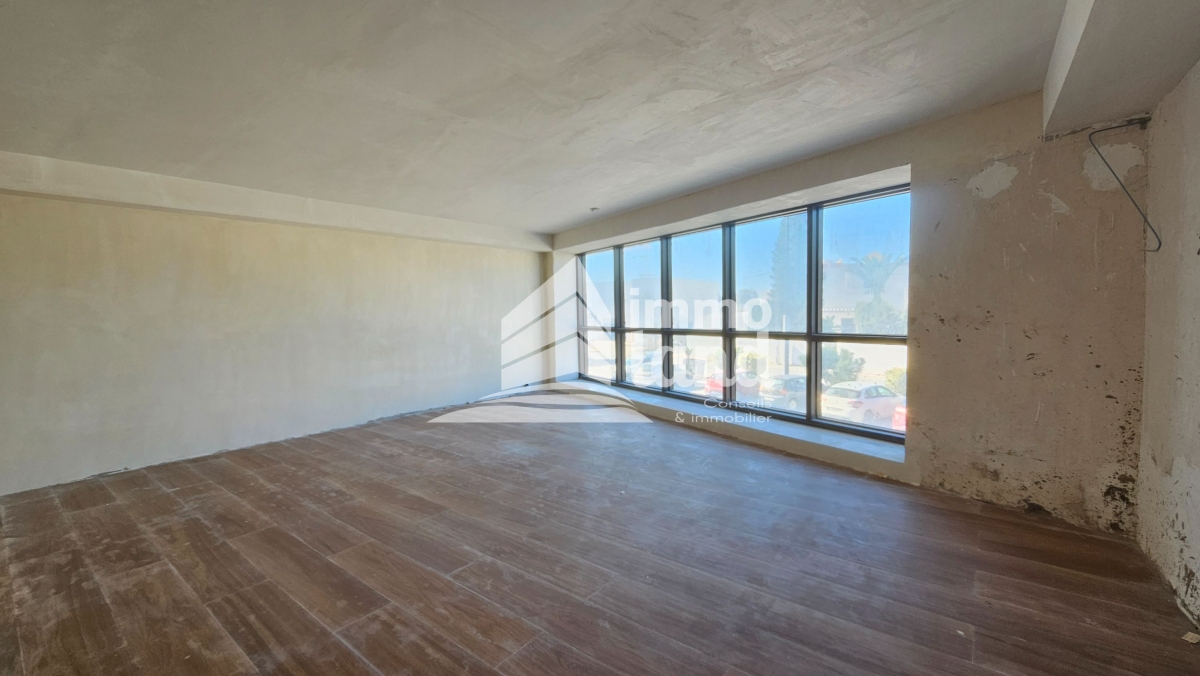 La Soukra La Soukra Vente Surfaces Local commercial  la soukra