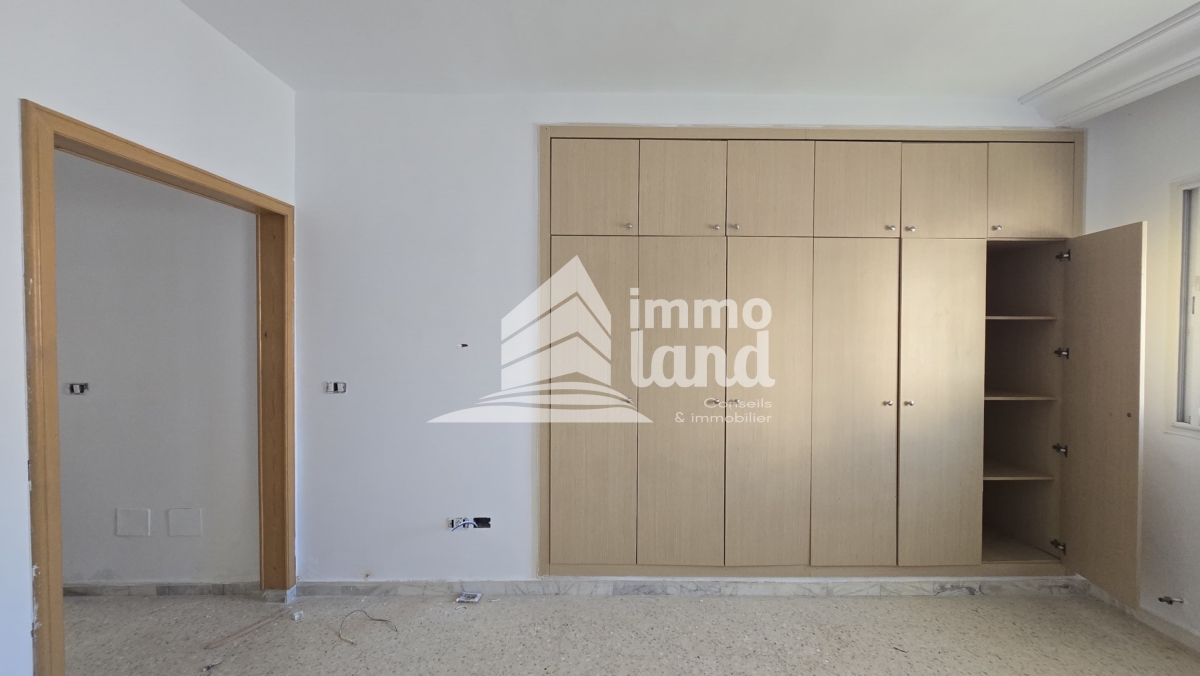 La Marsa Cite Erriadh Vente Duplex Duplex s4 avec jardin  la marsa