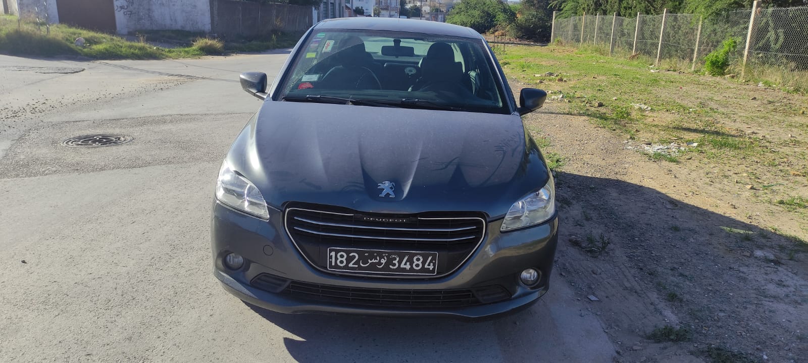 Ariana Ville Ariana Peugeot 304 Peugeot 301  saisir