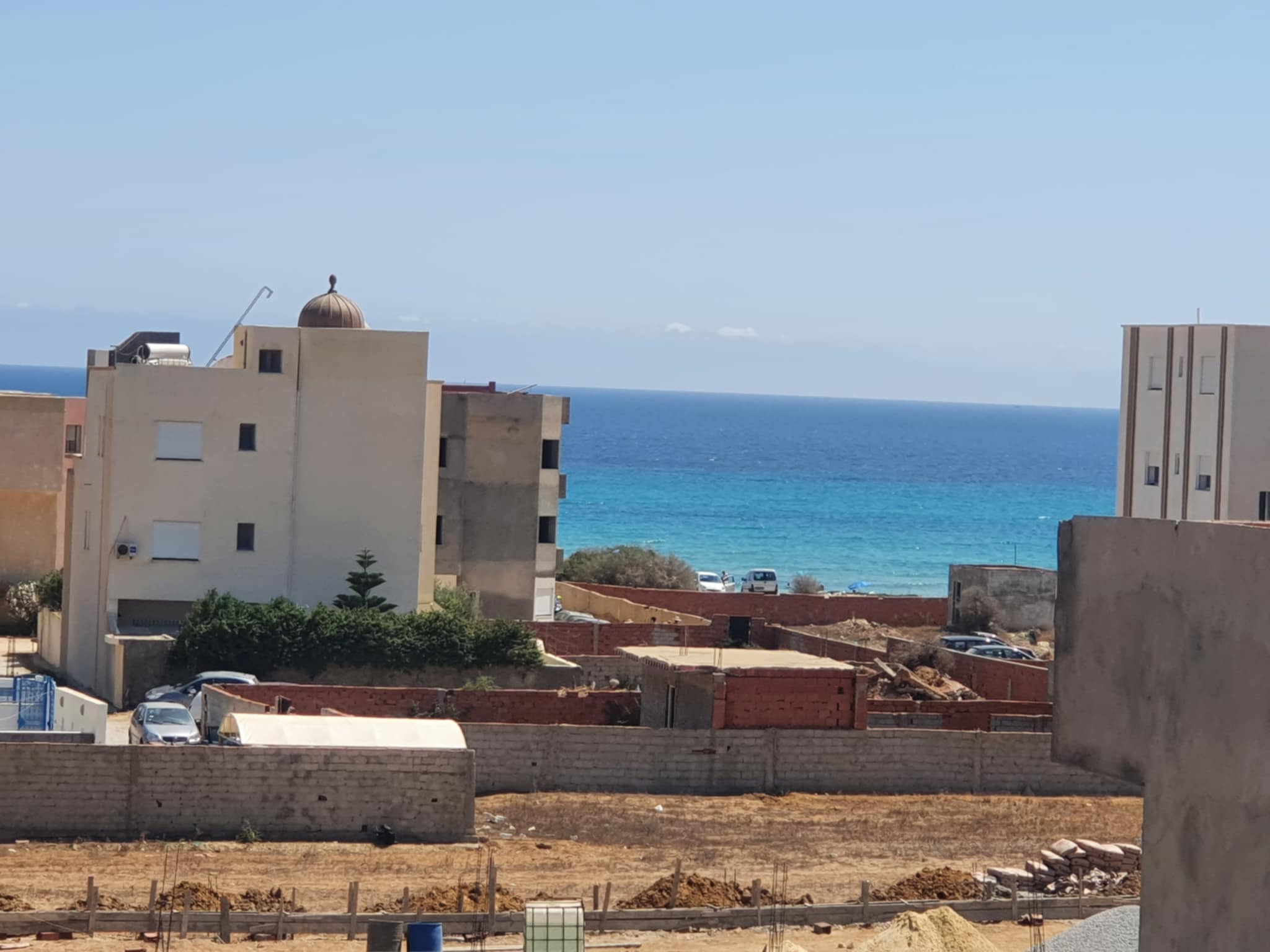 Hammam El Ghezaz Ezzahra Vente Appart. 2 pices Appartements en cours de construction  ezzahra