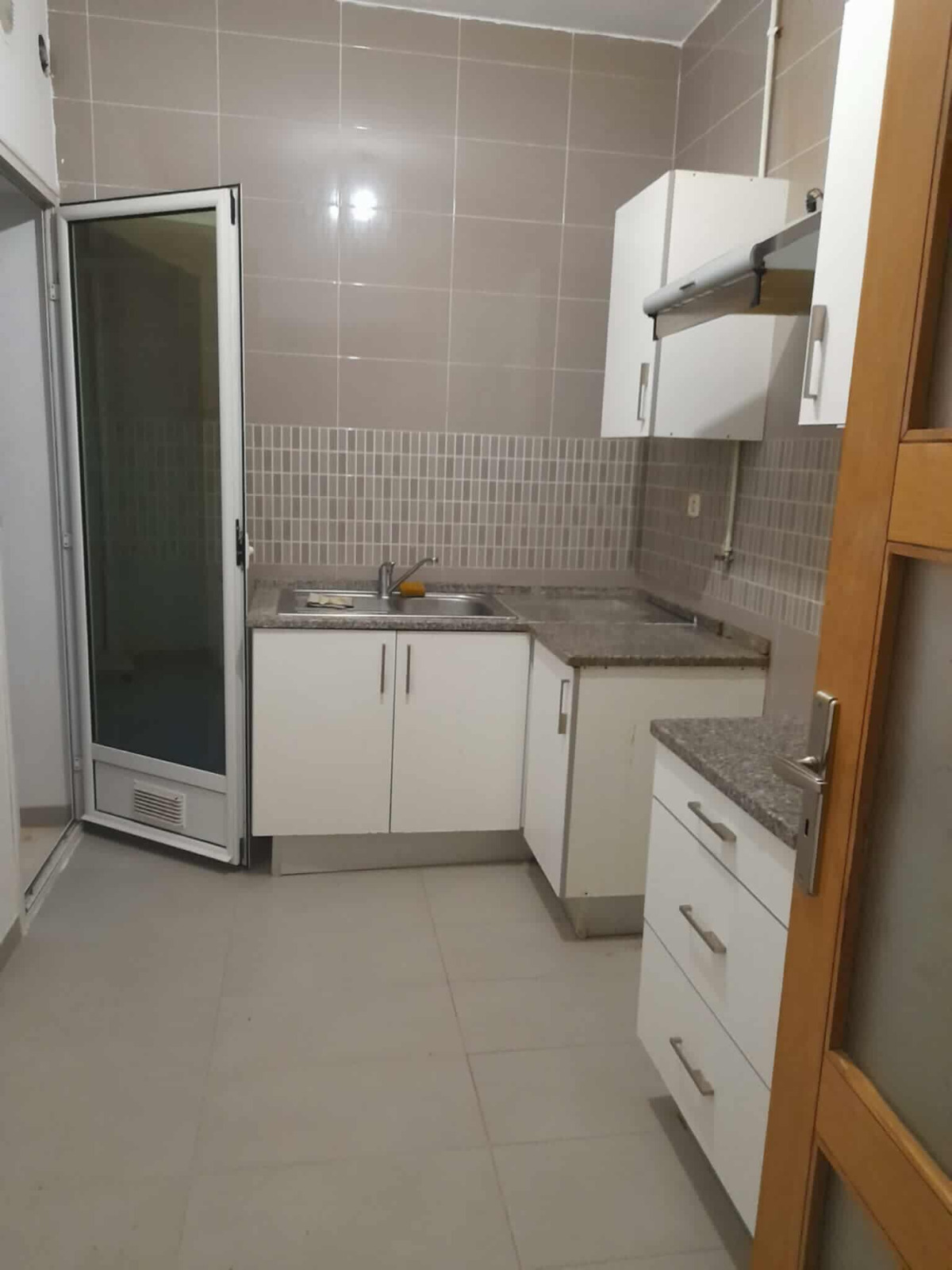 La Marsa El Aouina Vente Appart. 1 pice S plus  1 pour investissement wahat